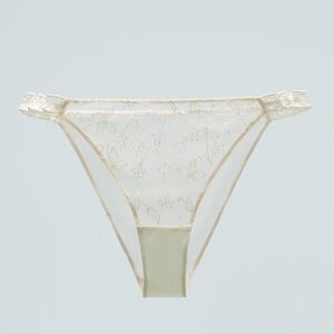 NWT. Zara Cream Lace Embroidered Ruffled Panties. Size S.